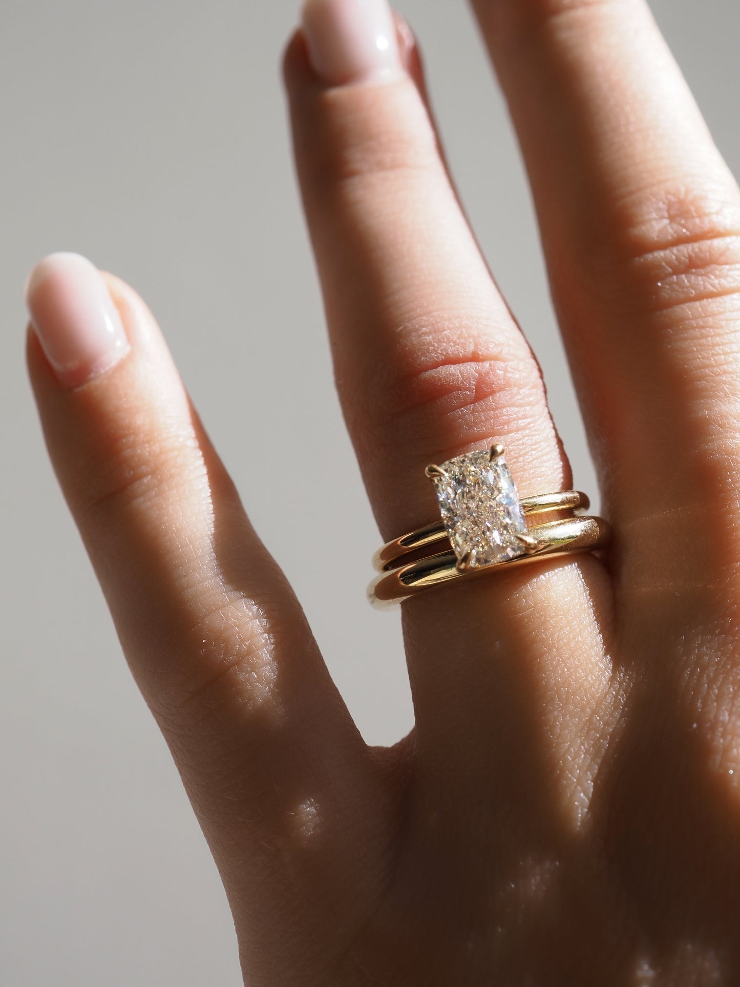 Stunning 1 CT Cushion Moissanite Engagement Ring with Solitaire Design 1